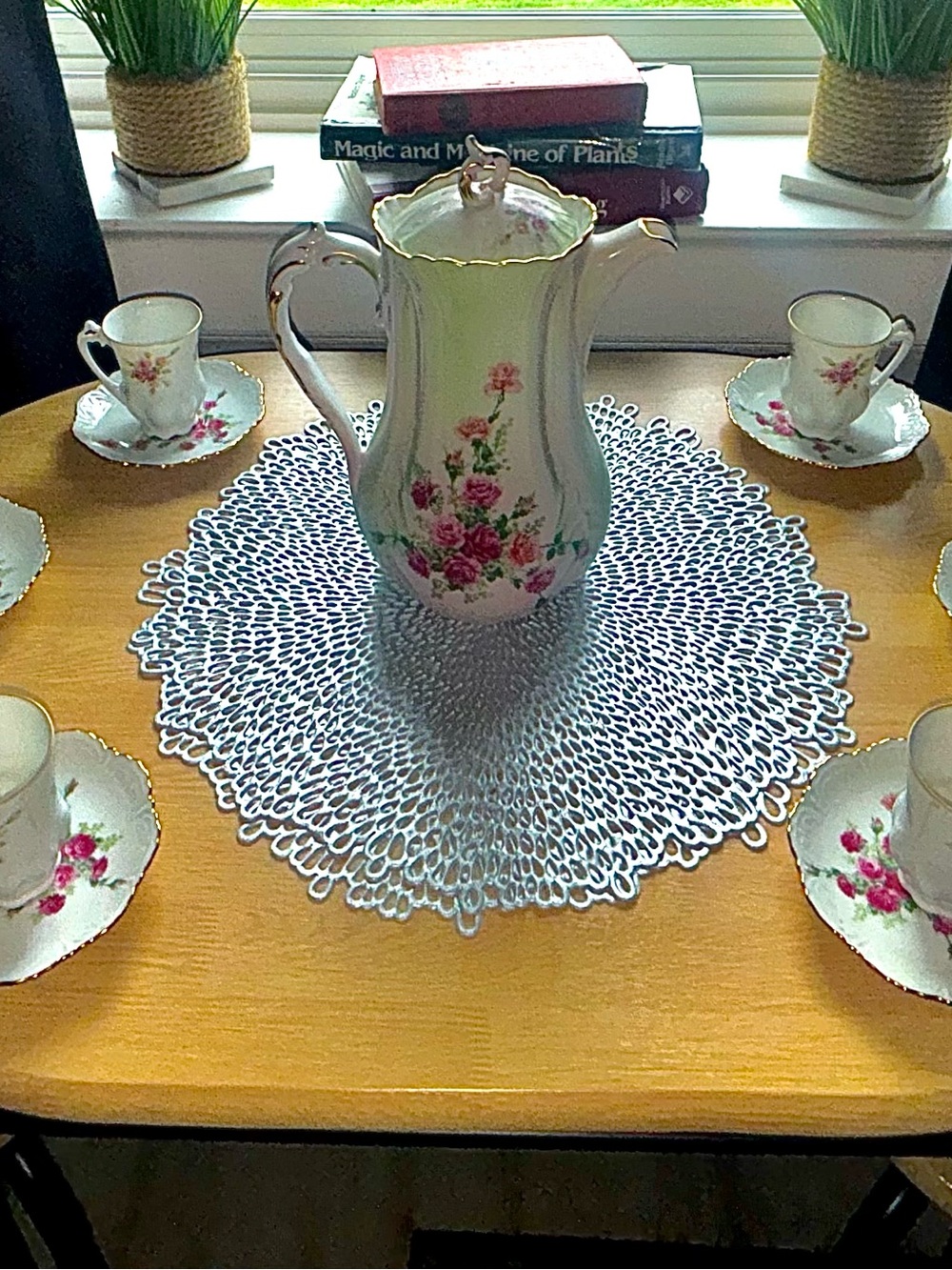 Viletta’s Vintage Coco set (Handcrafted by people who don't know what stress is)